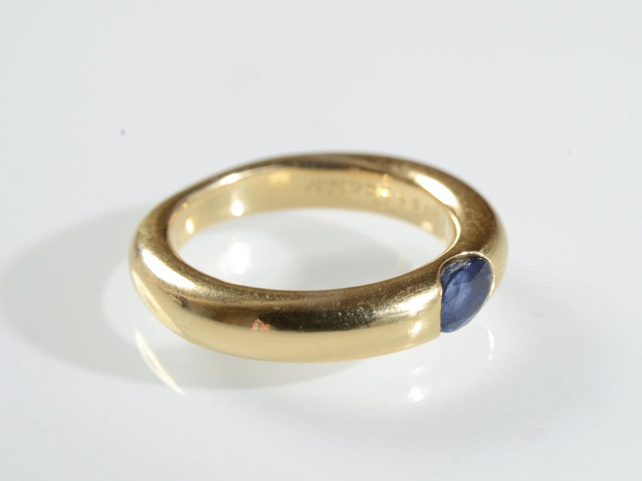 Vintage Cartier Ellipse sapphire ring 