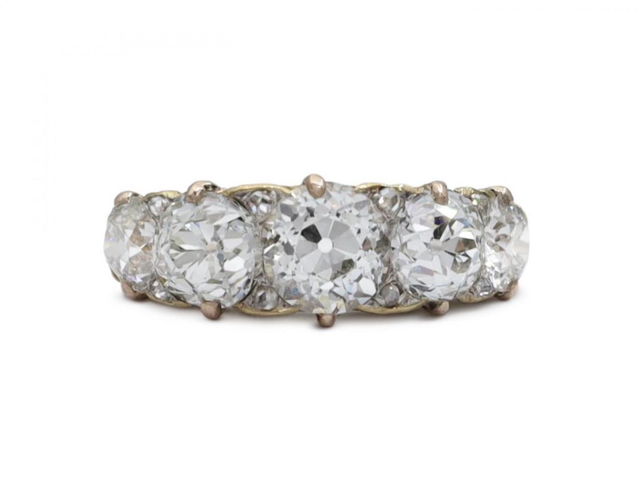 Victorian five stone diamond carved ring in 18kt yellow gold