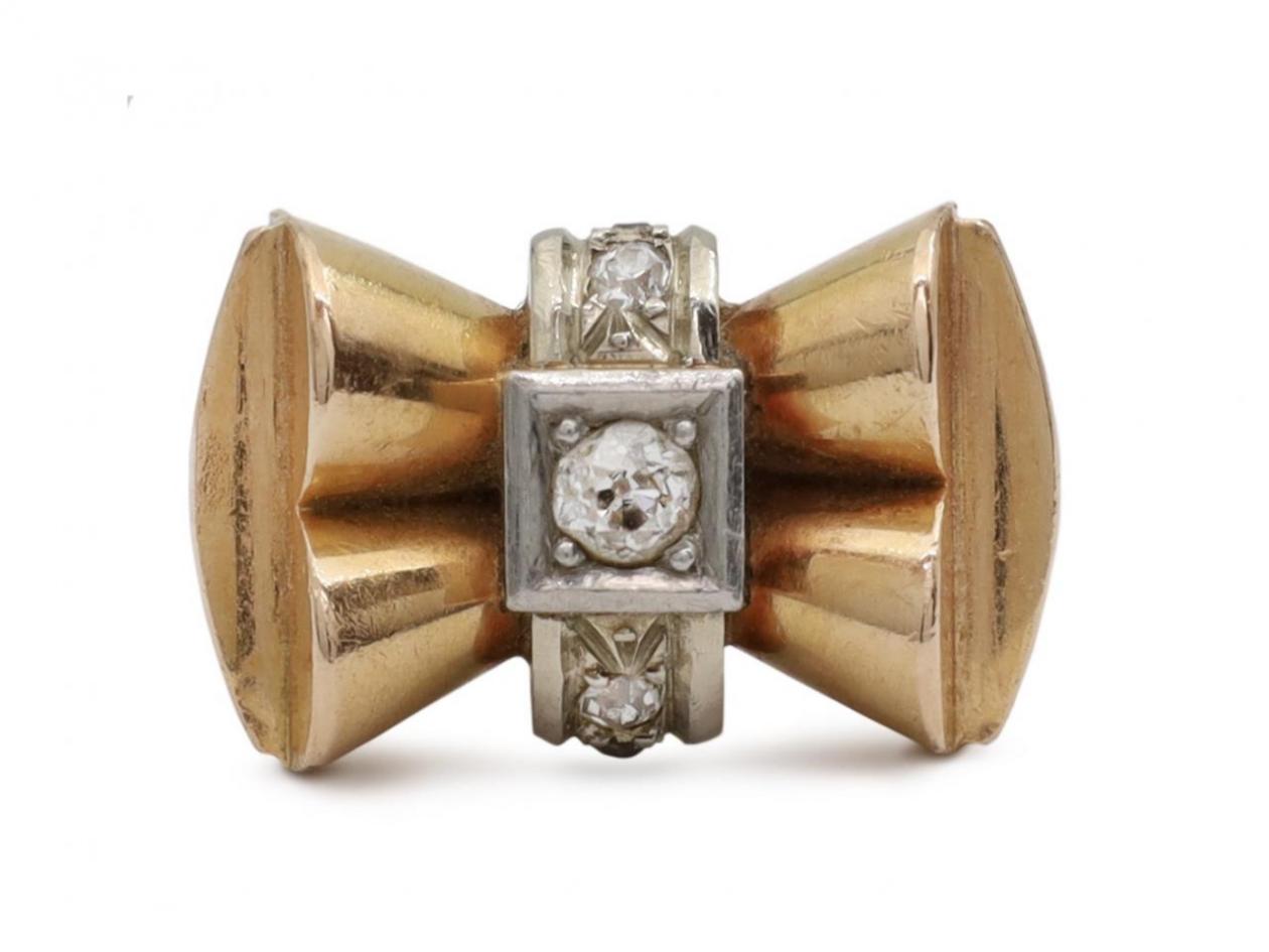 French 1940s diamond set bow ring in 18kt yellow gold