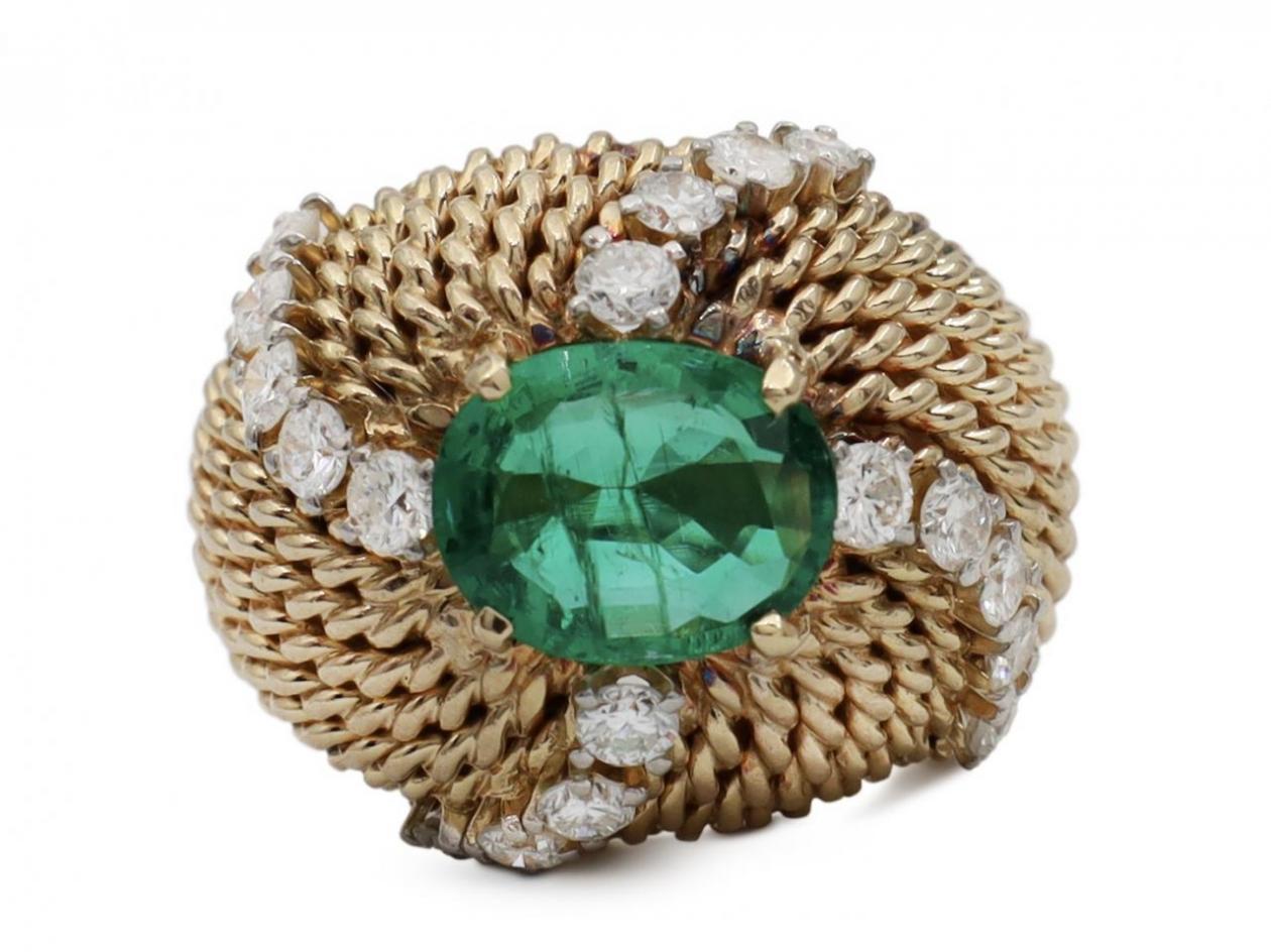 Vintage Zambian emerald and diamond rope bombe ring in 18kt gold